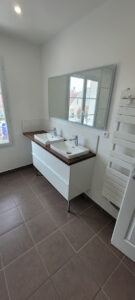 Double vasque moderne blanche