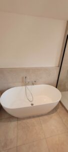Baignoire moderne blanche